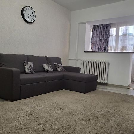 Apartament Cu 3 Camere Chiar In Inima Capitalei Bucarest Esterno foto