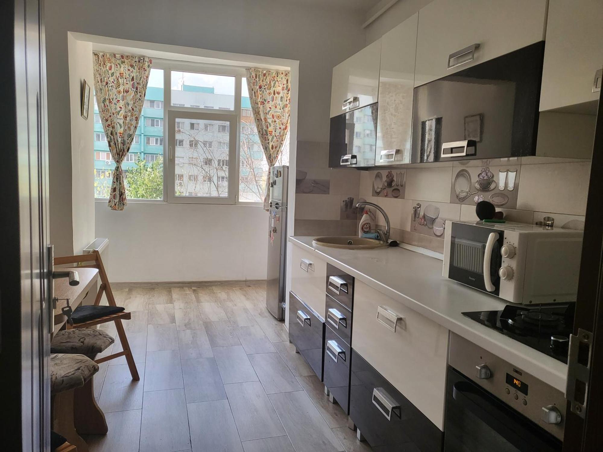 Apartament Cu 3 Camere Chiar In Inima Capitalei Bucarest Esterno foto